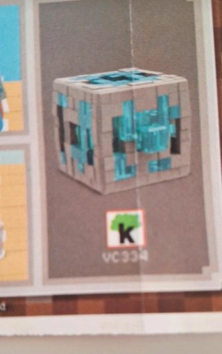 Kinder Joy Minecraft Giocattolo 2026