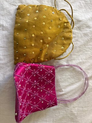 Bolsos de fiesta rosa y amarillo