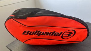 Paletero Bullpadel Negro y Naranja