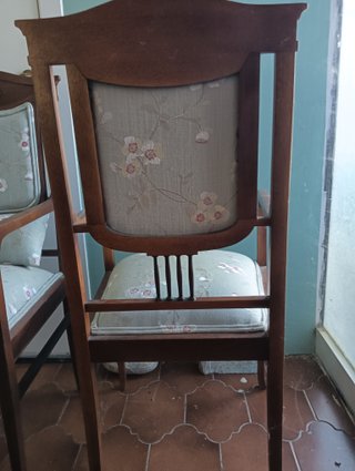Pareja de sillas antiguas de madera
