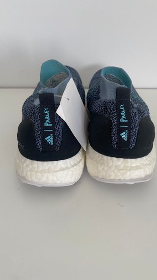 Adidas Ultraboost Laceless Parley 42 2/3