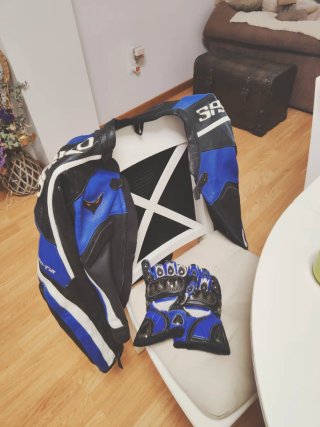 Chaqueta de moto SAIKO azul y negra