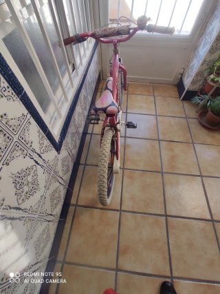 Bicicleta infantil rosa
