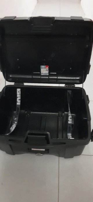 Baúl Givi 46L