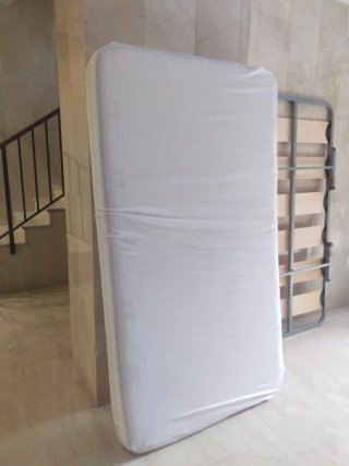 Somier y colchón 90cm