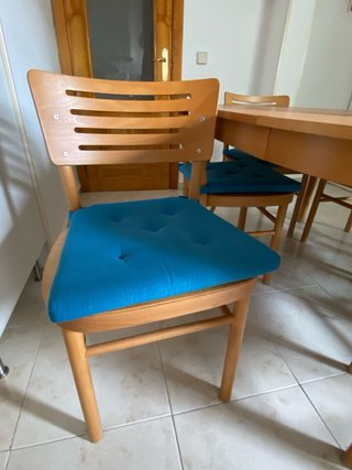 Mesa extensible madera y 6 sillas Ikea
