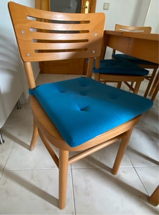 Mesa extensible madera y 6 sillas Ikea