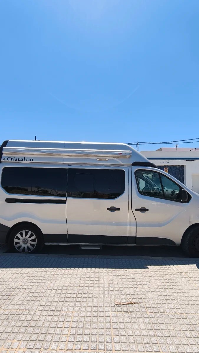 Renault Trafic 2020 - foto 1