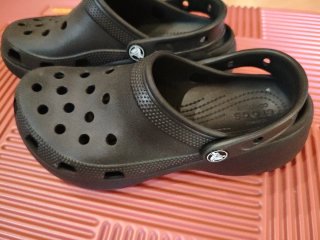 Zuecos Crocs Classic Negros T37-38