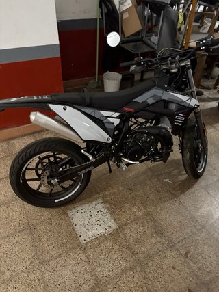 Peugeot XP6 Supermotard 49cc Precio negociable