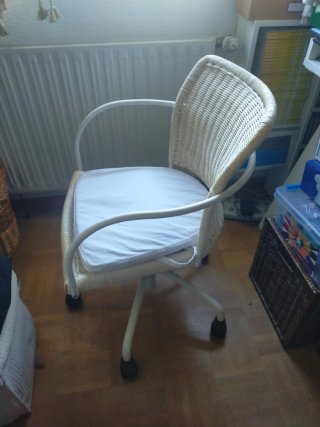 Silla de escritorio Ikea Gregor blanca mimbre