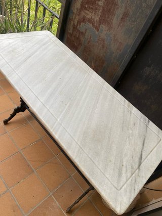 Mesa antigua de mármol y hierro para jardín