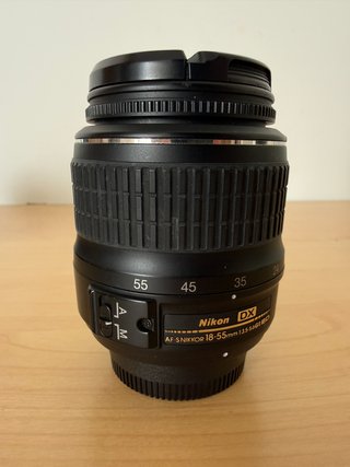 Nikon D3100 + 3 objetivos + accesorios