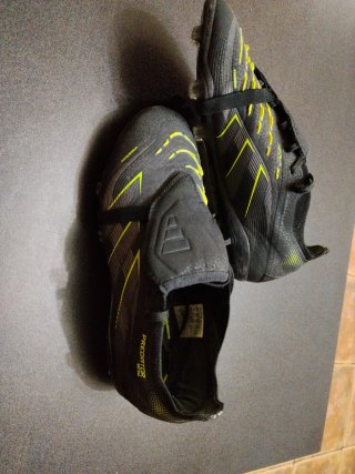 Adidas Predator Botas Fútbol Negras y Amarillas