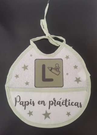 Babero personalizado: papis en prácticas.
