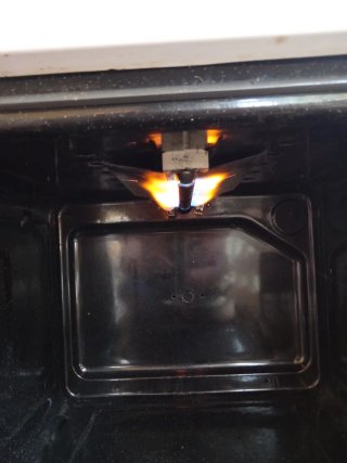 Cocina de gas blanca