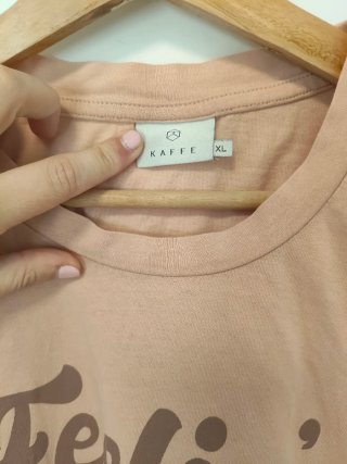 Camiseta Feelin' Good