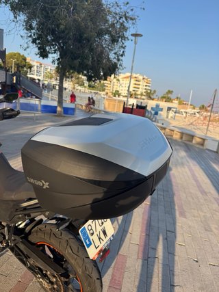 KTM 390 Adventure Negra y Naranja