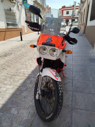 Kawasaki KLE 500 Adventure Naranja/Blanca