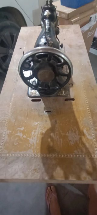 Máquina de coser Singer antigua