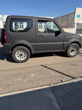 Suzuki Jimny 2000