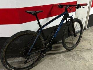 Bicicleta Specialized Montaña Negra/Azul
