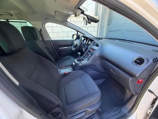 Peugeot 5008 Active 1.6 HDI 115 FAP