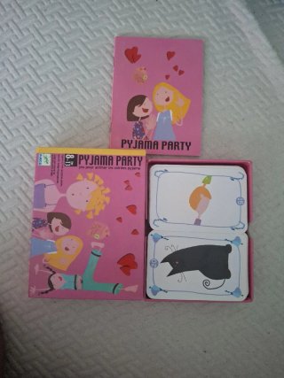 Juego de cartas Pyjama Party Djeco 8-13 años