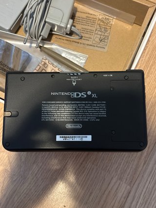 Nintendo DS i XL Rosso con Super Mario Bros Completo