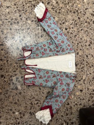 Falda valenciana tela indiana