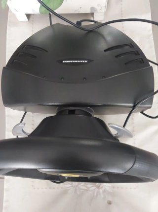Volante Thrustmaster Ferrari 488 GTB Edition