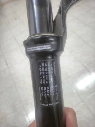Suspensión Bicicleta RockShox aire