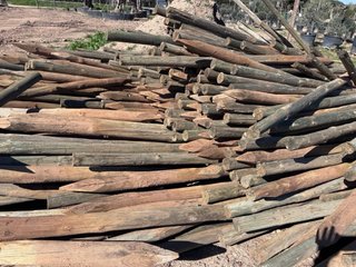 Postes de madera para cercas