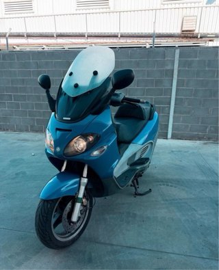 Piaggio X9 2005