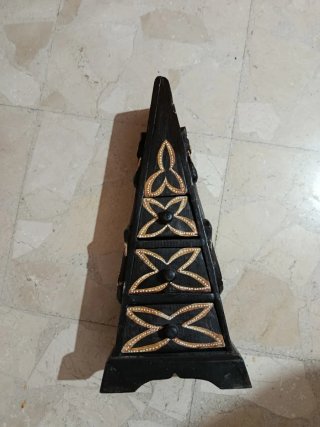 Pirámide Decorativa Lagarto