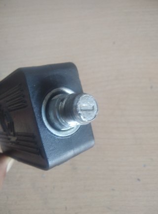 Pelas izquierdo para Vespino