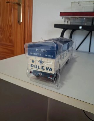 Camión Barreiros Puleva 1:43