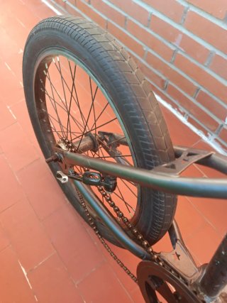 Bicicleta BMX WIPE 20 Negra