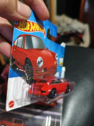 Hot Wheels Porsche 911 Carrera RS 2.7