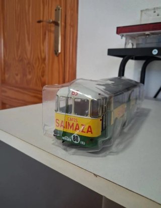 Autobús Pegaso 6021 A escala 1:43