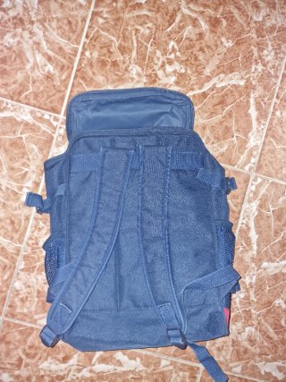 Mochila Tommy Hilfiger azul y roja