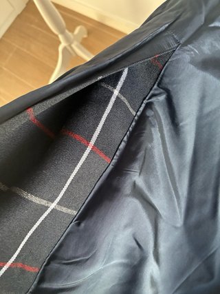 Falda Burberry Tartán Negro y Rojo