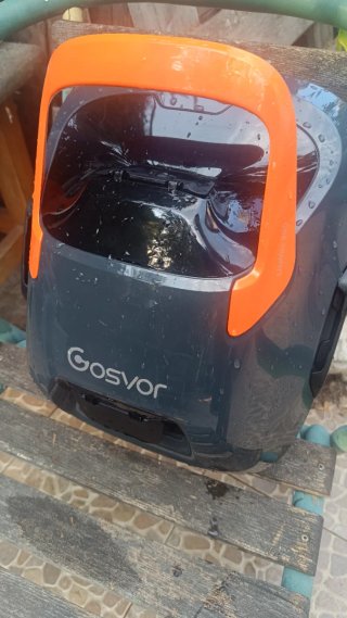 Robot Limpiafondos Gosvor Piscina Inalámbrico
