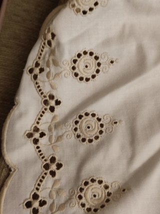 Colcha bordada cama 90