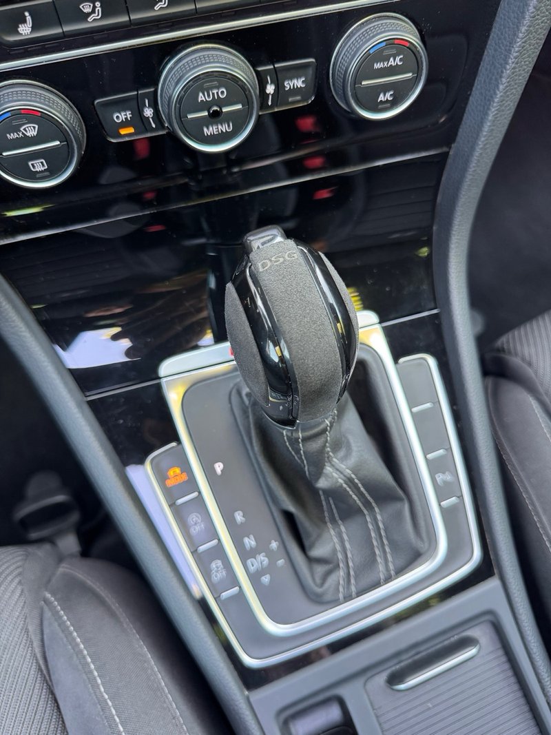 Volkswagen Golf 2018, foto 24