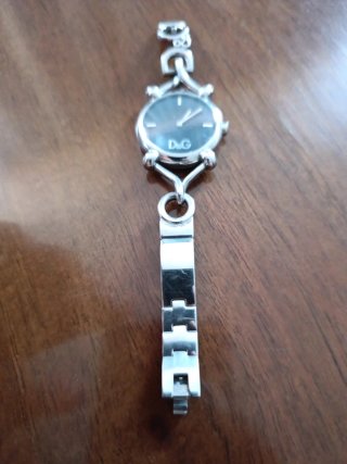 Reloj Dolce & Gabbana Mujer Negro y Plateado