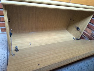Mueble de salón madera claro