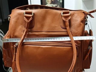 Bolso de cuero marrón