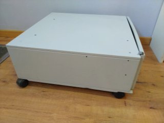 Módulo soporte metálico con ruedas