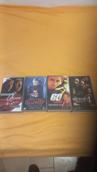Lote 4 Películas VHS: Hellraiser, Expediente X, 60